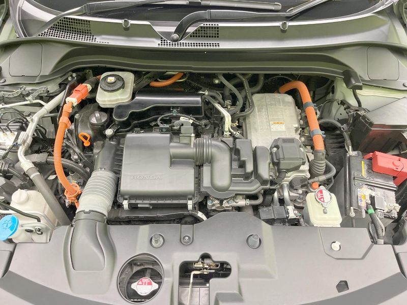 2022 Honda Vezel 6AA-RV5 (UW-6a93a0f096d00)[7]