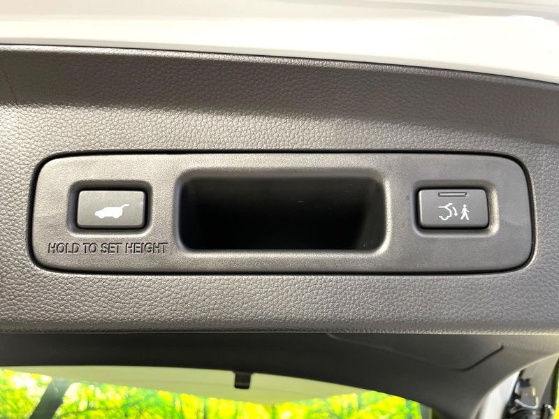 2025 Honda Vezel 6AA-RV5 (UW-6a93a0f82211d)[14]