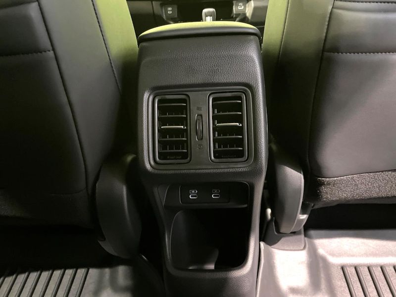 2025 Honda Vezel 6AA-RV5 (UW-6a93a0f82211d)[20]
