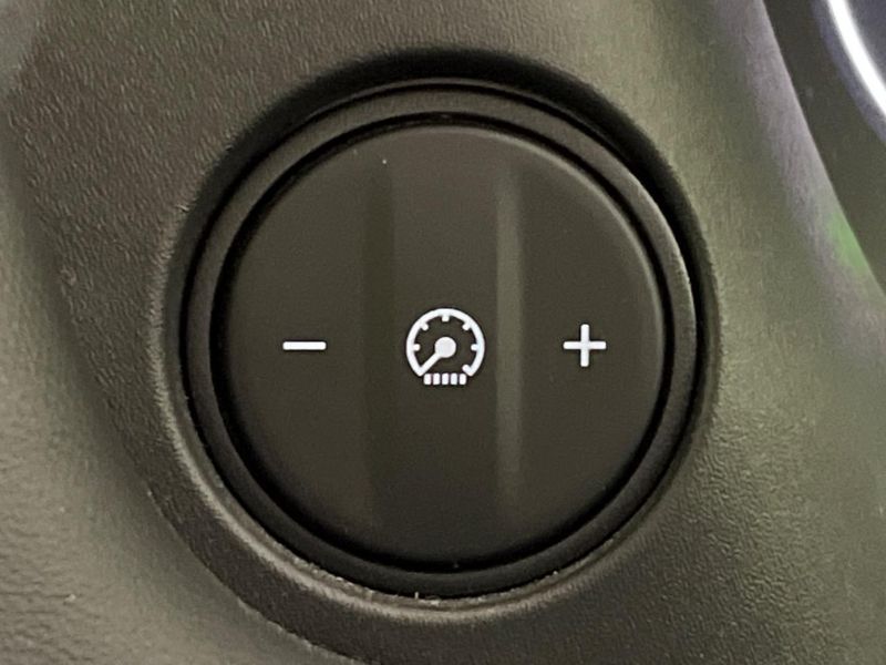 2021 Honda Vezel 6AA-RV6 (UW-6a93a0f981c75)[23]