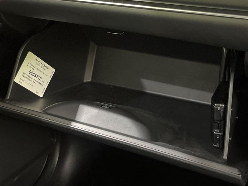2021 Honda Vezel 6AA-RV6 (UW-6a93a0f981c75)[11]