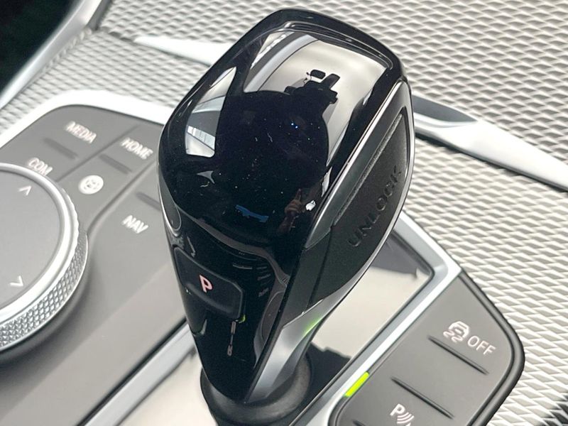 2022 BMW 3 Series 3DA-5V20 (UW-6a93a1446a60d)[23]