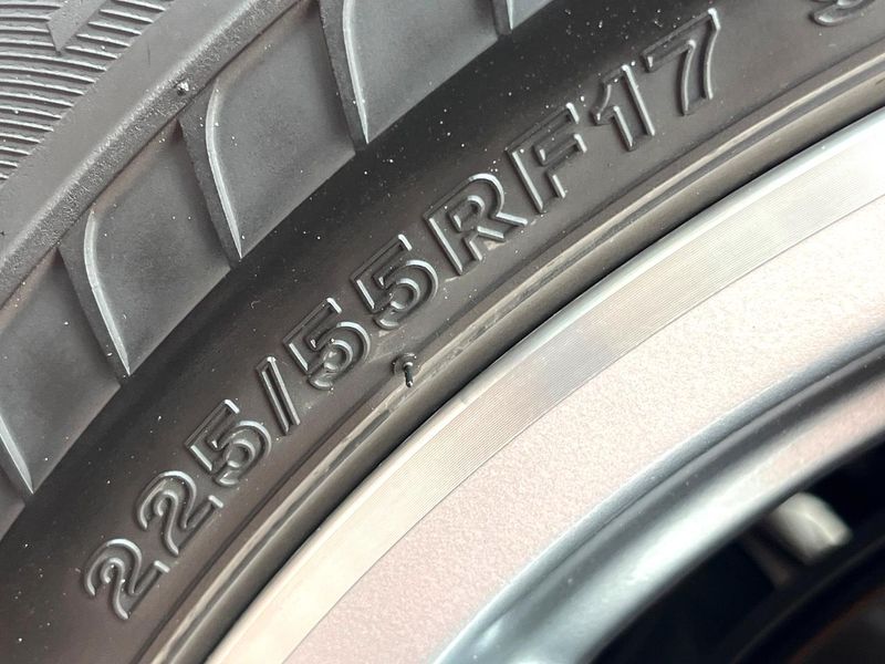 2016 Nissan Skyline DBA-YV37 (UW-6a93a15fec18c)[20]