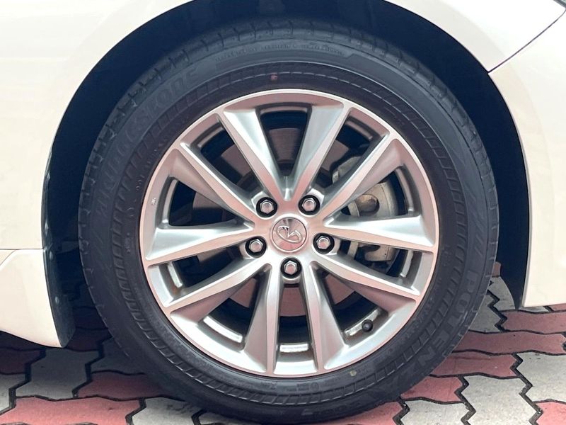 2016 Nissan Skyline DBA-YV37 (UW-6a93a15fec18c)[15]