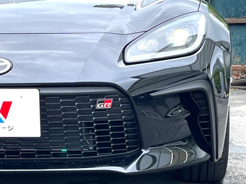 2023 Toyota GR86 3BA-ZN8 (UW-6a93a16b05a80)[11]