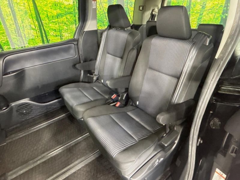 2015 Toyota Voxy DBA-ZRR80W (UW-6a93a16e5a420)[16]