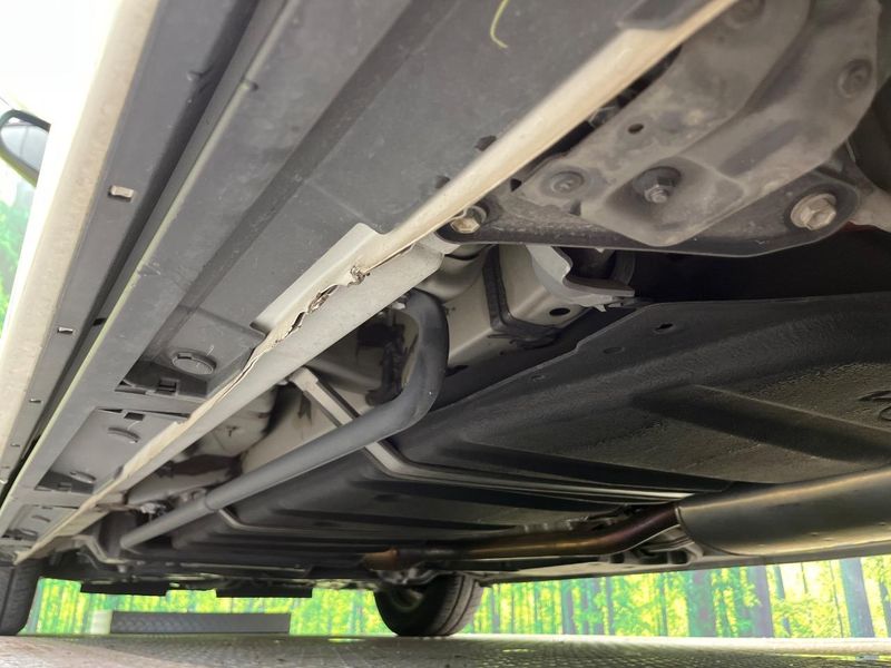 2017 Toyota Voxy DBA-ZRR80W (UW-6a93a1721908b)[29]