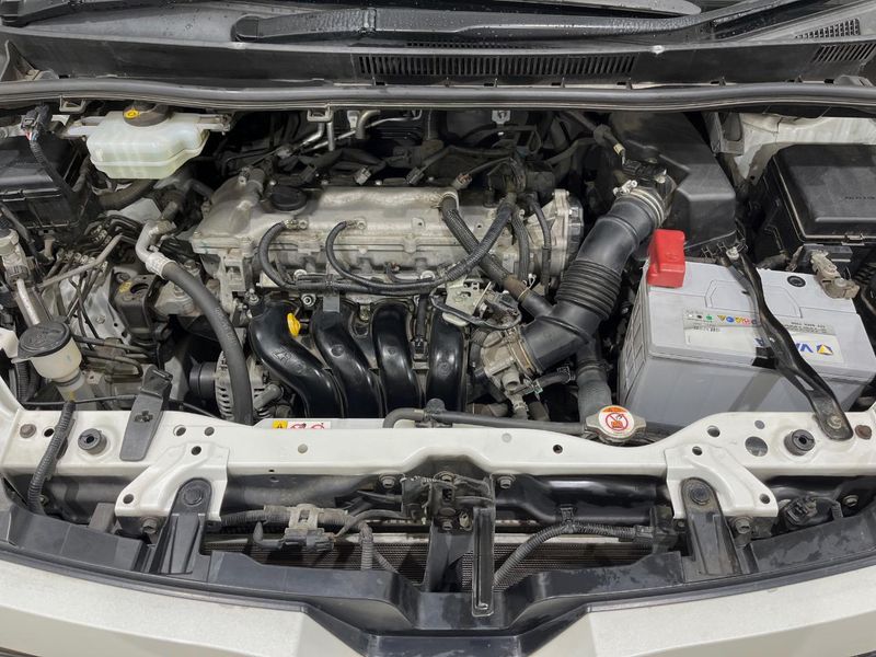 2017 Toyota Voxy DBA-ZRR80W (UW-6a93a172d1985)[4]