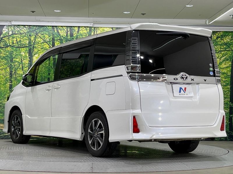 2017 Toyota Voxy DBA-ZRR80W (UW-6a93a172d1985)[14]