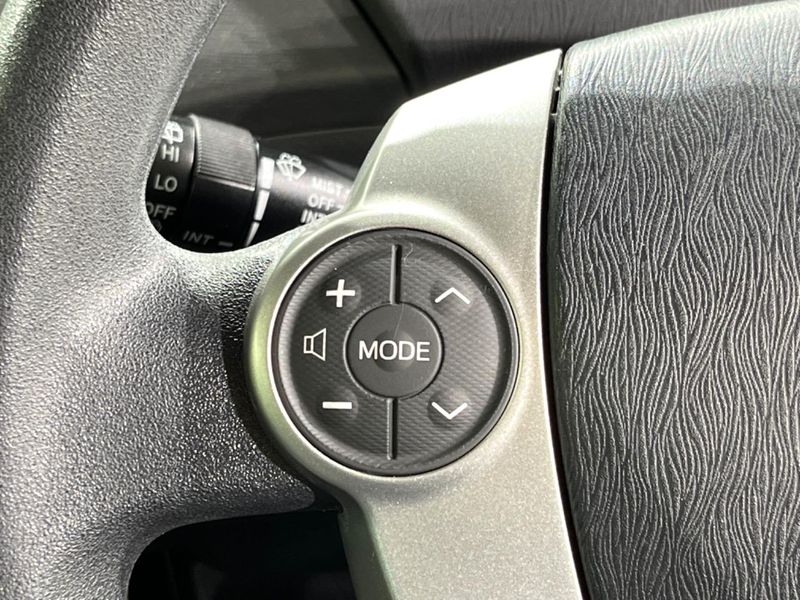 2014 Toyota Prius DAA-ZVW30 (UW-6a93a18ec002f)[27]