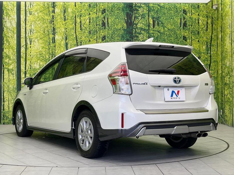 2015 Toyota Prius α DAA-ZVW41W (UW-6a93a194121c3)[9]