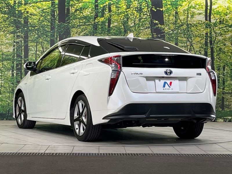 2017 Toyota Prius DAA-ZVW50 (UW-6a93a19622f04)[11]