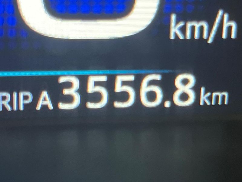 2016 Toyota Prius DAA-ZVW55 (UW-6a93a1a286ae5)[2]