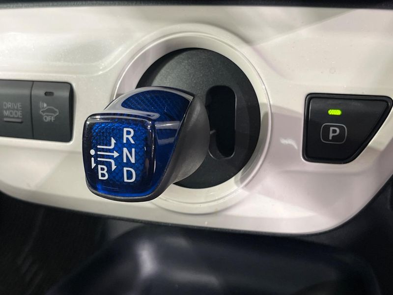2016 Toyota Prius DAA-ZVW55 (UW-6a93a1a286ae5)[28]