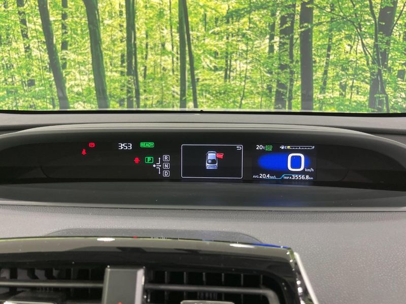 2016 Toyota Prius DAA-ZVW55 (UW-6a93a1a286ae5)[25]