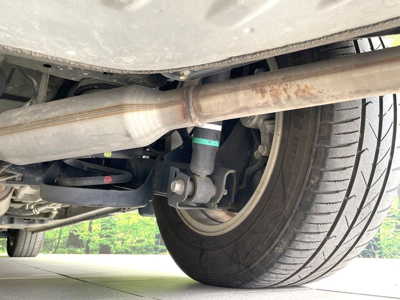 2016 Toyota Noah DAA-ZWR80G (UW-6a93a1aaa4f40)[26]