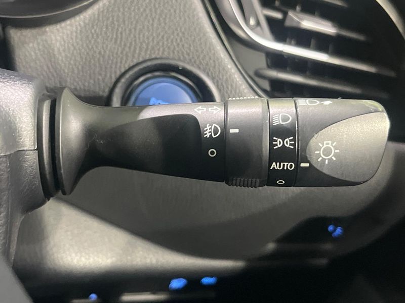 2017 Toyota C-HR DAA-ZYX10 (UW-6a93a1c00f662)[25]