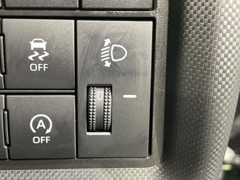 2020 Toyota Raize 5BA-A200A (UW-6a94eef3875d8)[26]
