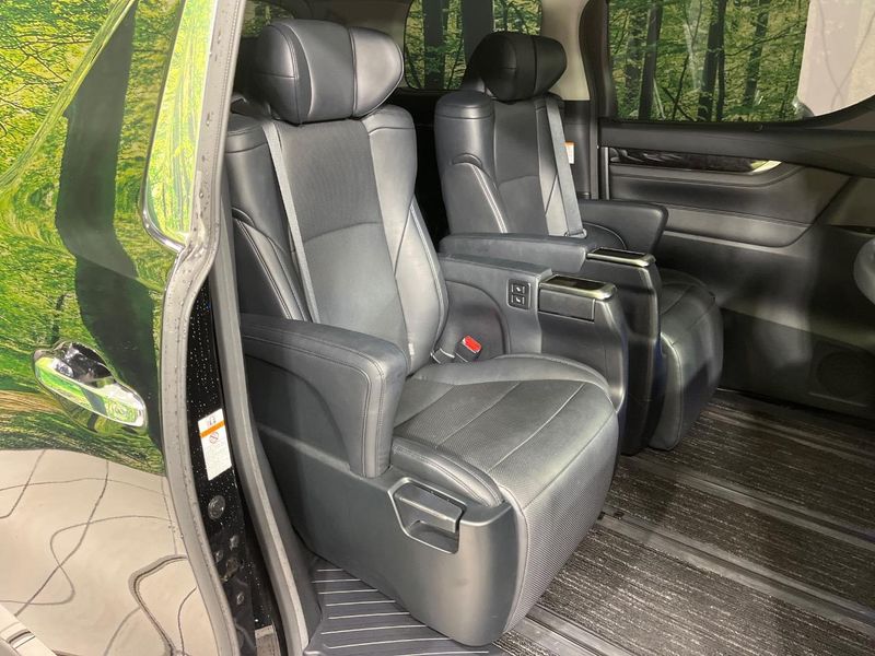 2018 Toyota Vellfire DBA-AGH30W (UW-6a94ef1f5cd9d)[26]