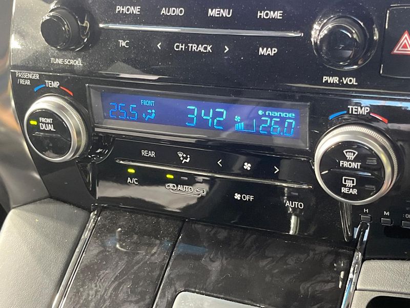 2020 Toyota Alphard 3BA-AGH30W (UW-6a94ef2f9de55)[14]