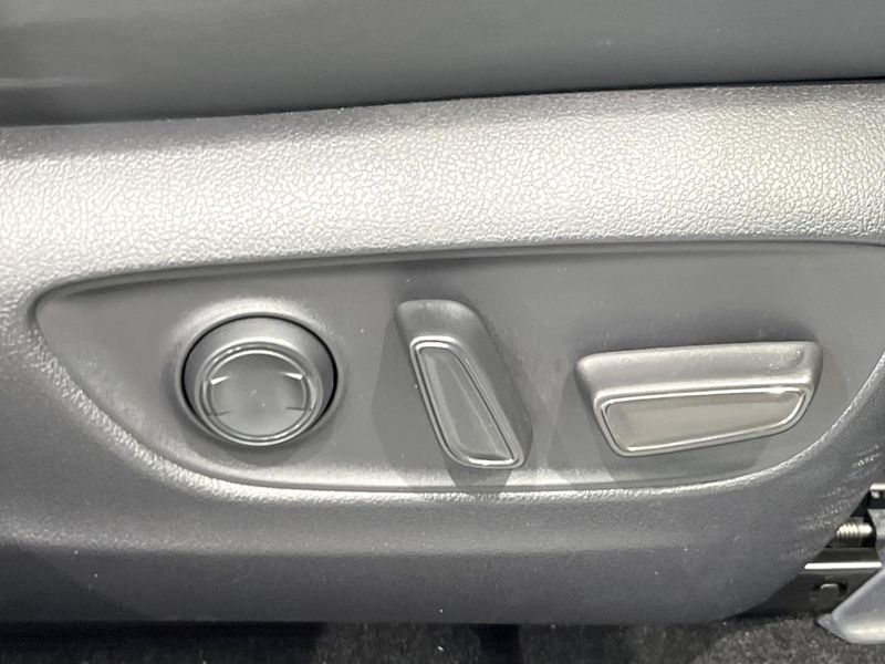 2020 Toyota RAV4 6AA-AXAH54 (UW-6a94ef4b3d21f)[17]