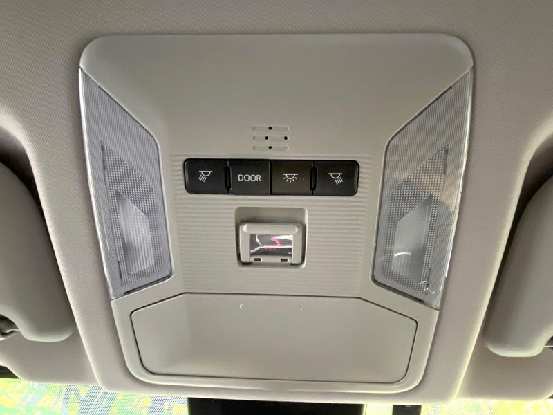2020 Toyota RAV4 6AA-AXAH54 (UW-6a94ef4b3d21f)[29]