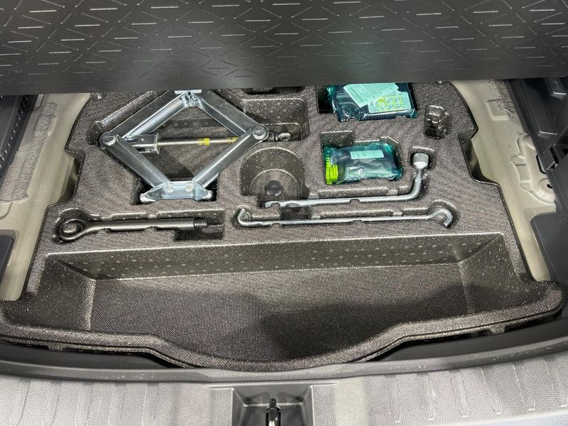 2023 Toyota RAV4 6AA-AXAH54 (UW-6a94ef4e90223)[23]