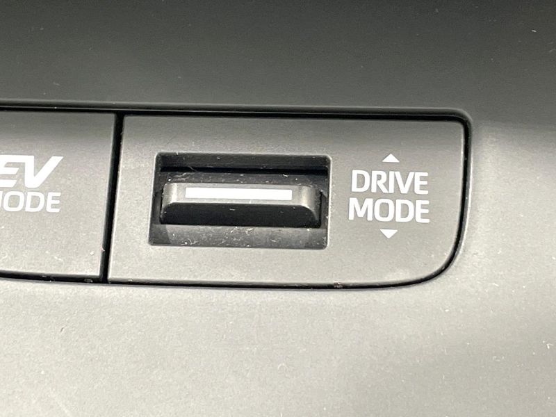 2025 Toyota Harrier Hybrid 6AA-AXUH80 (UW-6a94ef5e9aef8)[18]