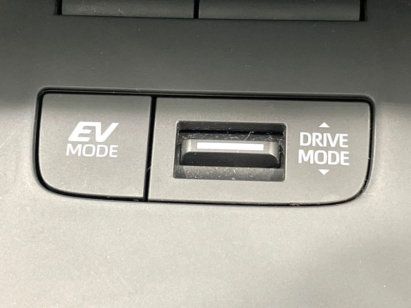 2025 Toyota Harrier Hybrid 6AA-AXUH80 (UW-6a94ef5e9aef8)[17]