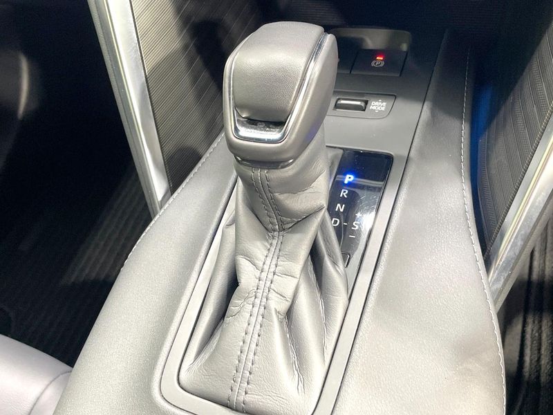 2025 Toyota Harrier Hybrid 6AA-AXUH80 (UW-6a94ef5e9aef8)[13]