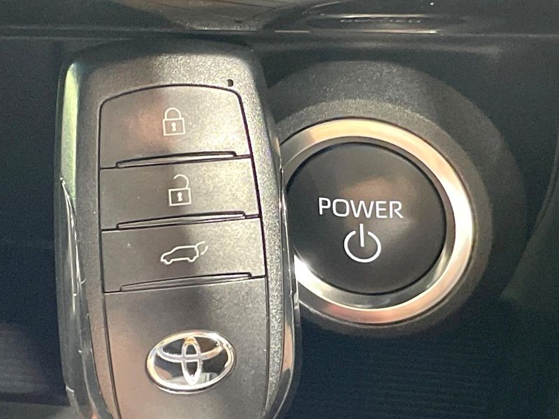2025 Toyota Harrier Hybrid 6AA-AXUH80 (UW-6a94ef5e9aef8)[11]