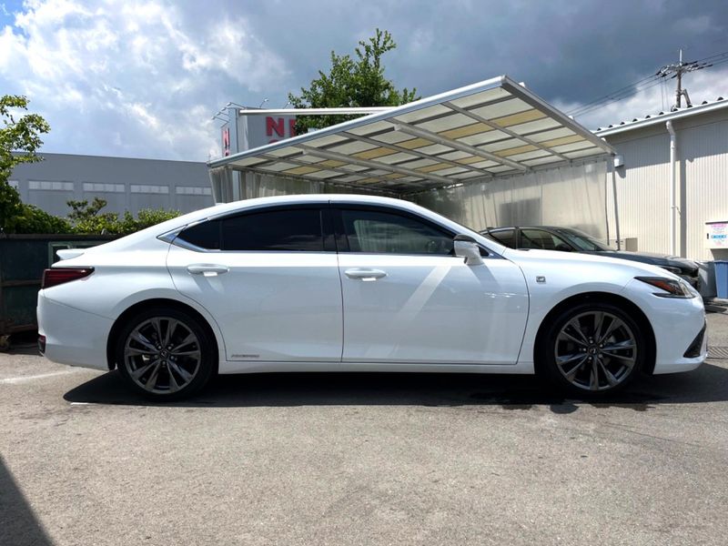 2020 Lexus ES 6AA-AXZH10 (UW-6a94ef6430612)[29]