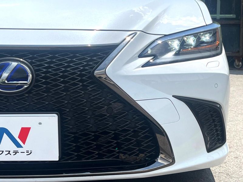 2020 Lexus ES 6AA-AXZH10 (UW-6a94ef6430612)[14]