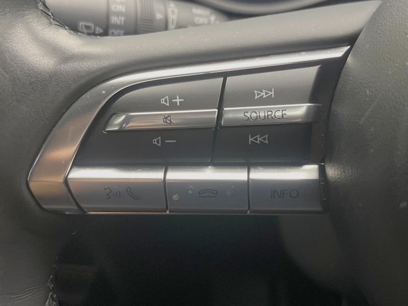 2021 Mazda CX-30 5BA-DMEP (UW-6a94efcd9b4ae)[26]