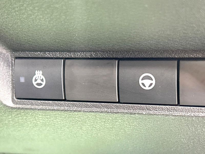 2022 Nissan Aura 6AA-FE13 (UW-6a94efe19f25f)[17]