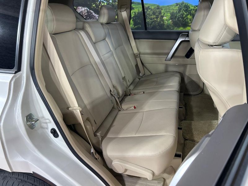 2023 Toyota Land Cruiser Prado 3DA-GDJ150W (UW-6a94effb5a875)[26]