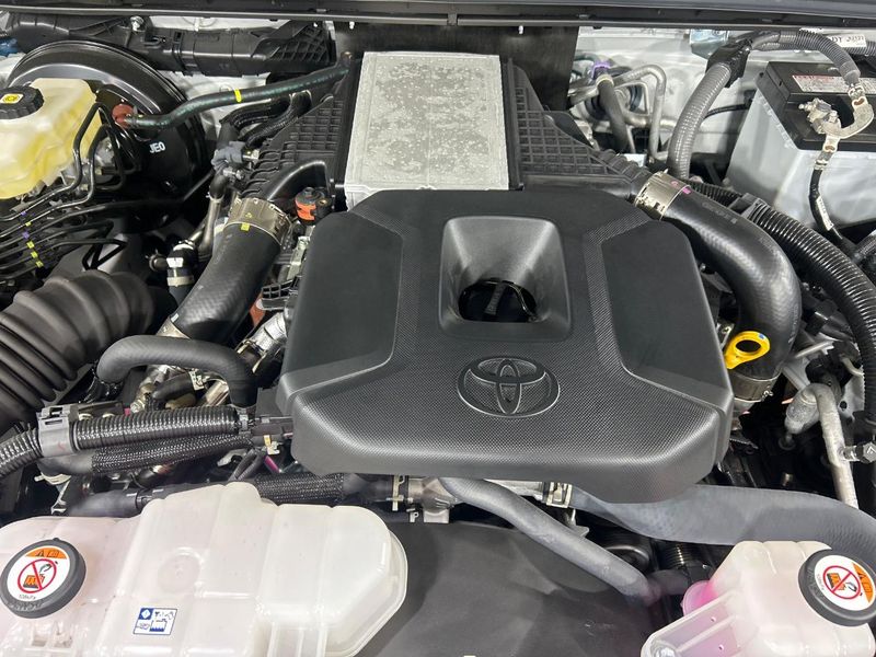 2024 Toyota Land Cruiser 250 3DA-GDJ250W (UW-6a94effccf972)[8]
