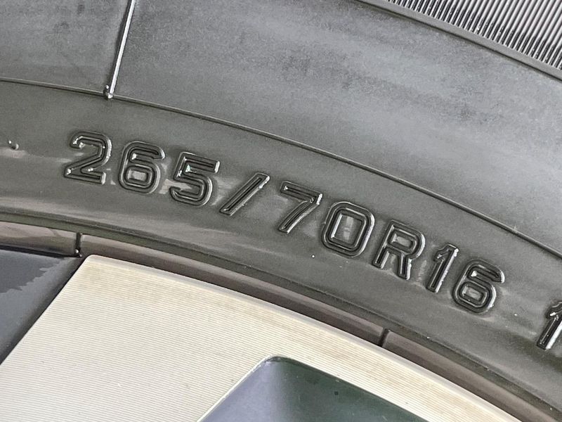2024 Toyota Land Cruiser 70 3DA-GDJ76W (UW-6a94efffe7e41)[8]