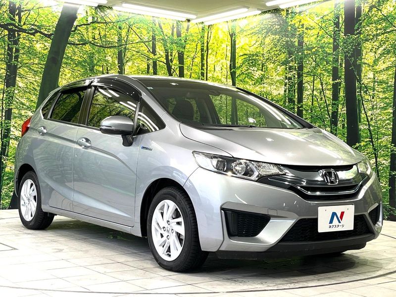 2015 Honda Fit Hybrid DAA-GP5 (UW-6a94f01eb79f4)[11]