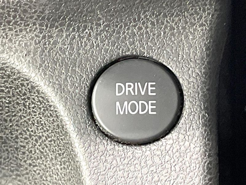 2019 Nissan Note DAA-HE12 (UW-6a94f047b21dd)[22]