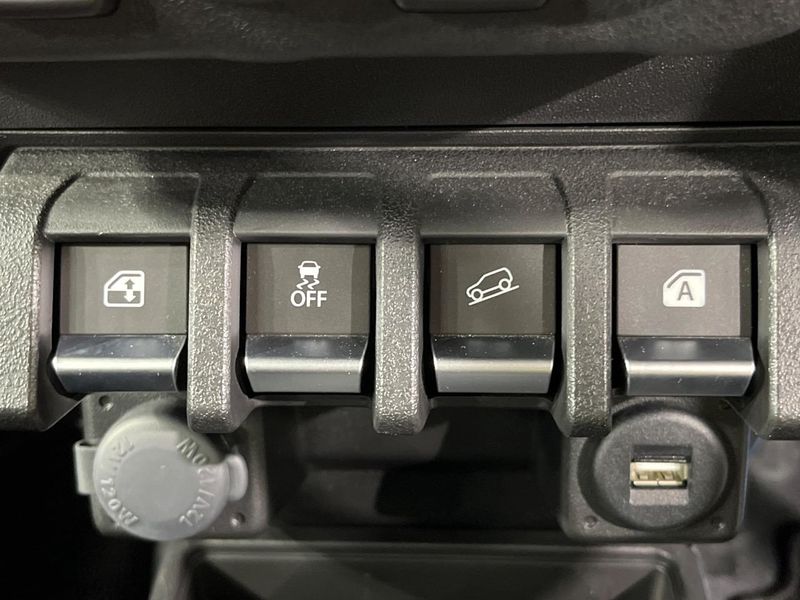 2024 Suzuki Jimny 3BA-JB64W (UW-6a94f06c9c47a)[16]