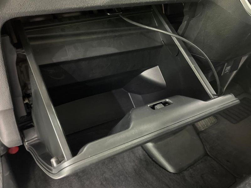 2015 Honda N-BOX DBA-JF1 (UW-6a94f07f0a470)[29]