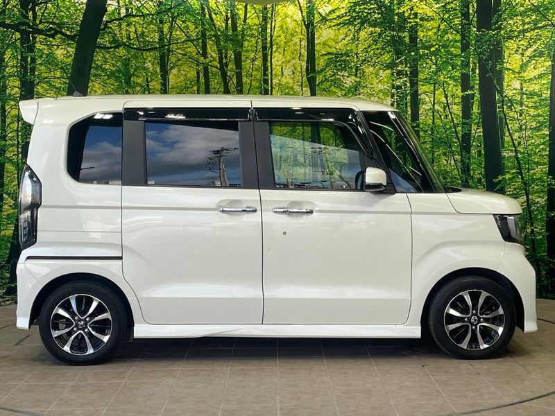 2017 Honda N-BOX CUSTOM DBA-JF3 (UW-6a94f08bb96c4)[10]