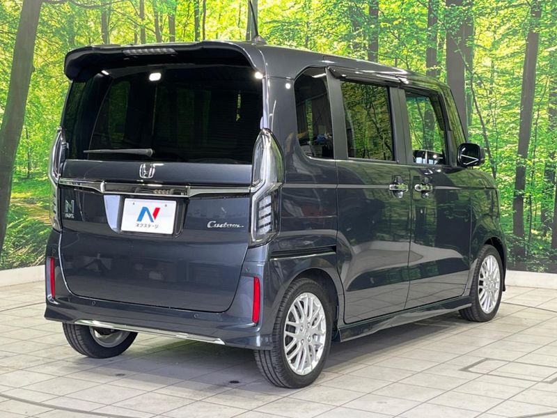 2022 Honda N-BOX CUSTOM 6BA-JF3 (UW-6a94f0a03710a)[8]