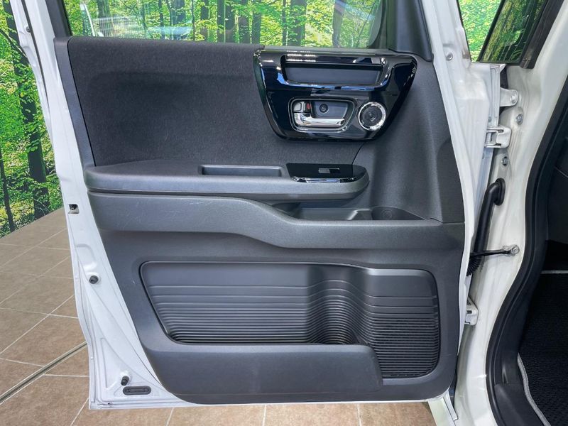 2022 Honda N-BOX CUSTOM 6BA-JF3 (UW-6a94f0a9d0953)[4]