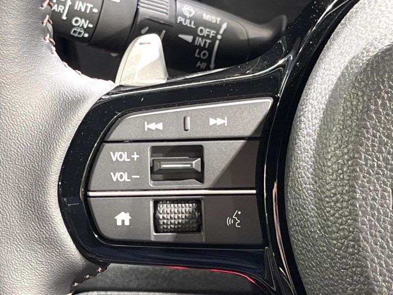 2025 Honda N-BOX CUSTOM 6BA-JF5 (UW-6a94f0bf8c759)[20]