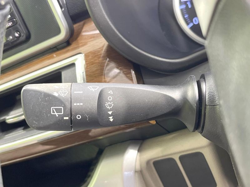 2015 Daihatsu Cast DBA-LA250S (UW-6a94f10a9f18a)[16]