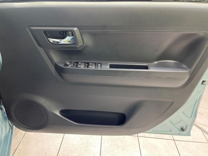 2017 Daihatsu Mira e:S DBA-LA360S (UW-6a94f1155d9a4)[27]