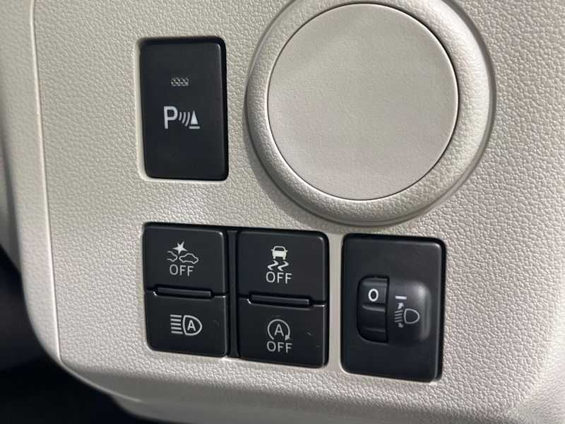 2017 Daihatsu Mira e:S DBA-LA360S (UW-6a94f1155d9a4)[29]