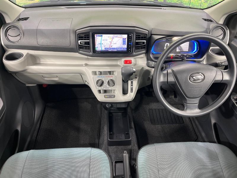 2017 Daihatsu Mira e:S DBA-LA360S (UW-6a94f1155d9a4)[15]
